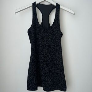Lululemon Pattern Black Racerback | size 6